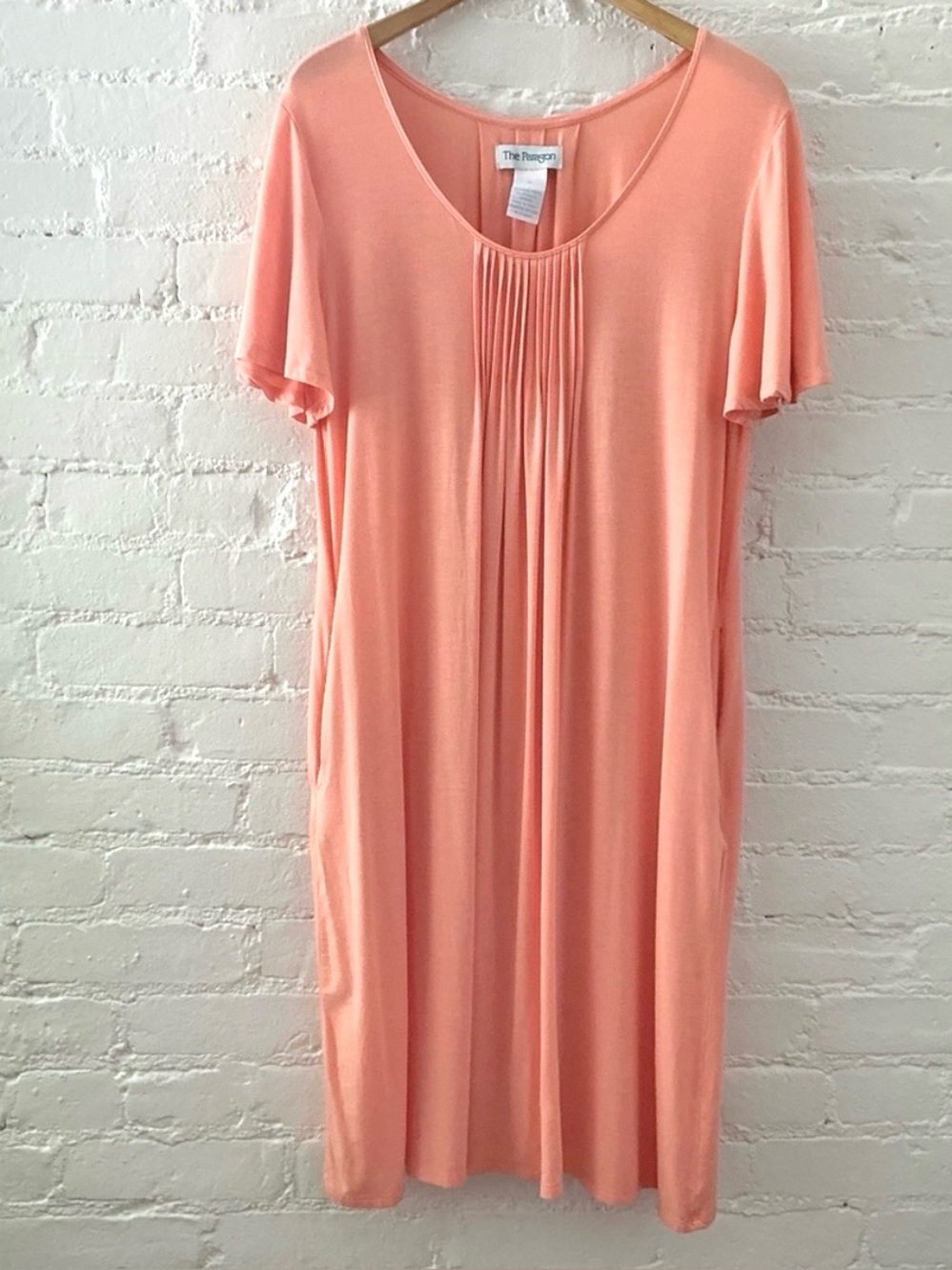 The Paragon Flowy Midi Dress Scoop Neck Pleat Detail Beachy Summer Pockets M